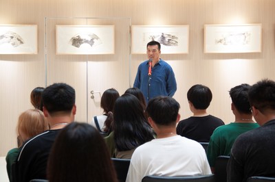 張子健作品展在圖書(shū)館正式開(kāi)幕